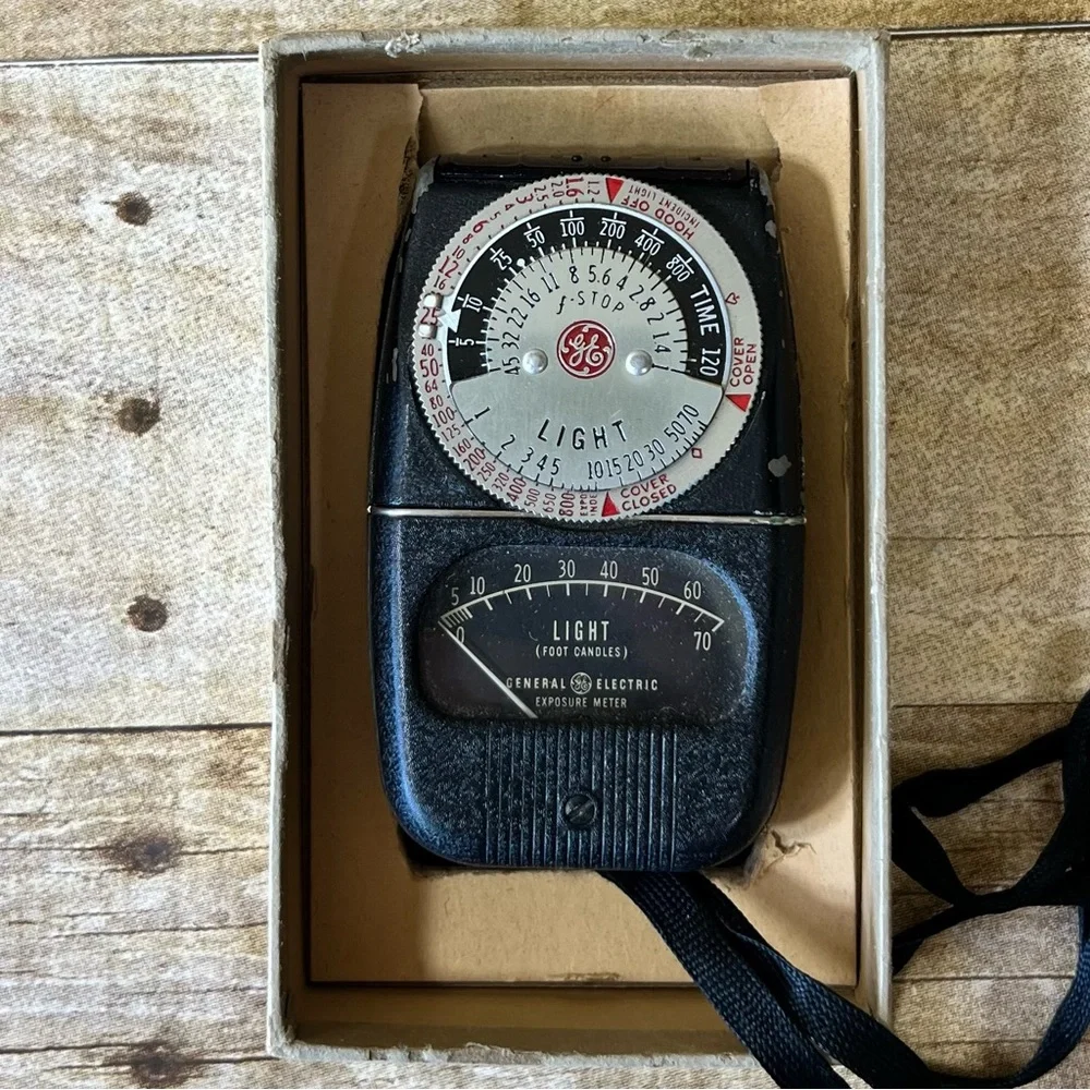 Vintage‎ General Electric GE Exposure Meter Type DW-68 Light Meter with Box